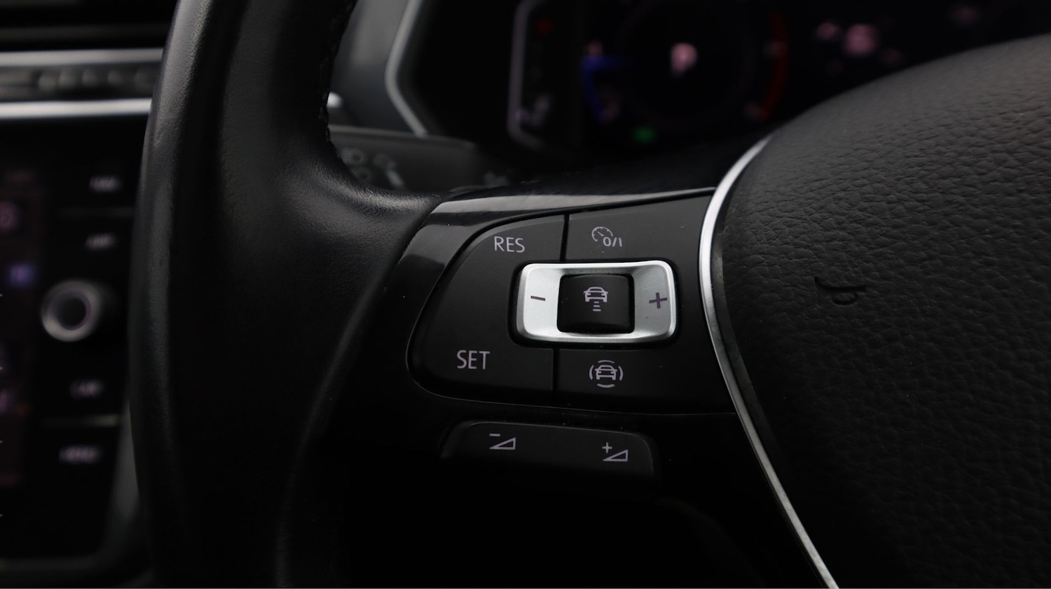 Used Volkswagen Tiguan 2020 for sale - 77399337: Photo 23