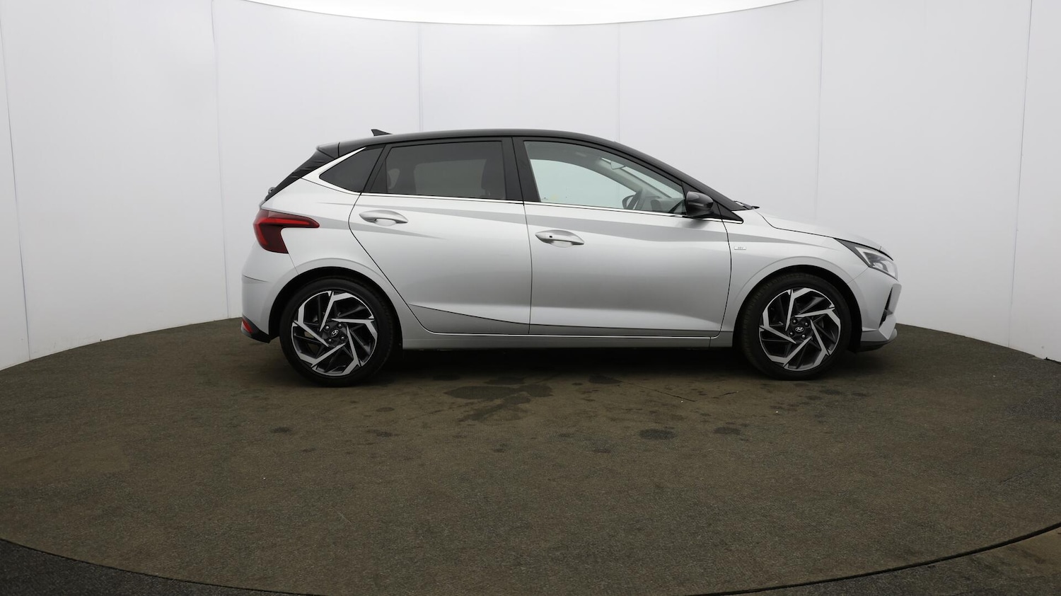 Used Hyundai i20 2022 for sale - 76152696: Photo 54