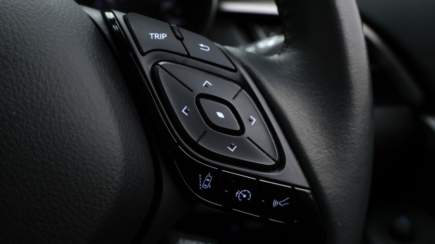 Used Toyota C-HR 2023 for sale - 77245094: Photo 23