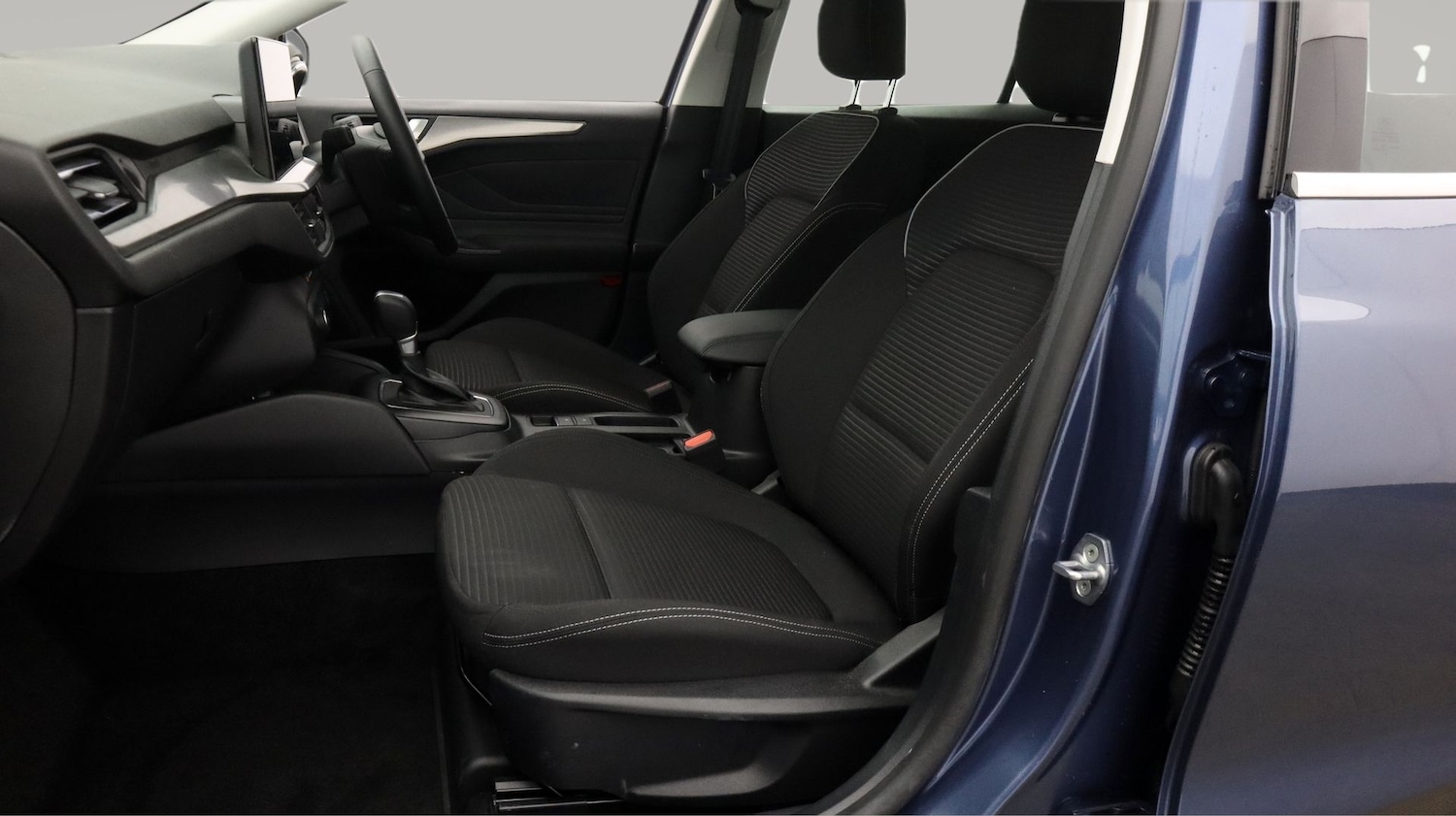 Used Ford Focus 2023 for sale - 78108936: Photo 14