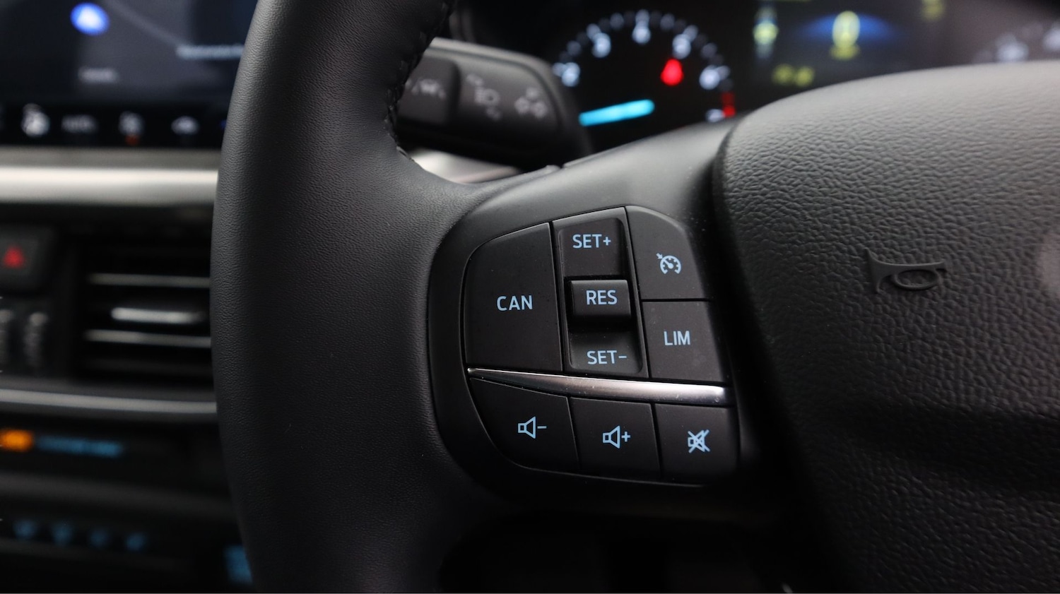 Used Ford Focus 2023 for sale - 78108936: Photo 20