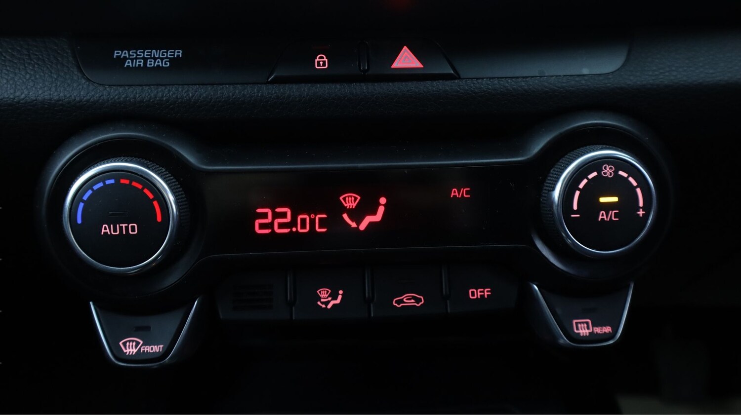 Used Kia Stonic 2020 for sale - 77840534: Photo 12