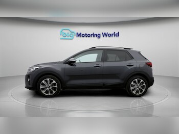 Used Kia Stonic 2020 for sale - 77840534: Photo