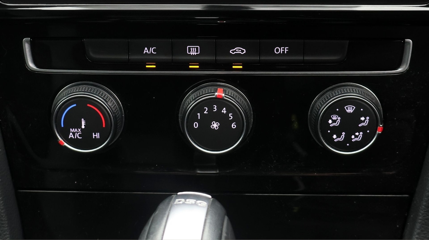 Used Volkswagen Golf 2019 for sale - 77223129: Photo 12