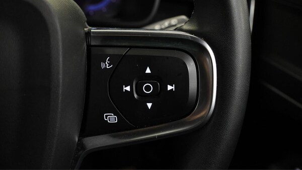 Used Volvo XC40 2022 for sale - 76270940: Photo 25
