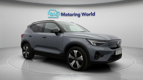 Used Volvo XC40 2022 for sale - 76270940: Photo 2
