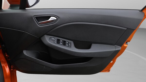 Used Renault Clio 2021 for sale - 76059262: Photo 16