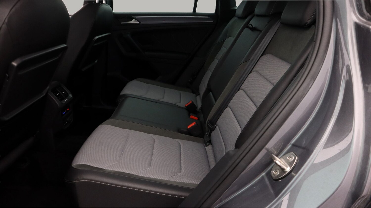 Used Volkswagen Tiguan 2020 for sale - 77248070: Photo 16