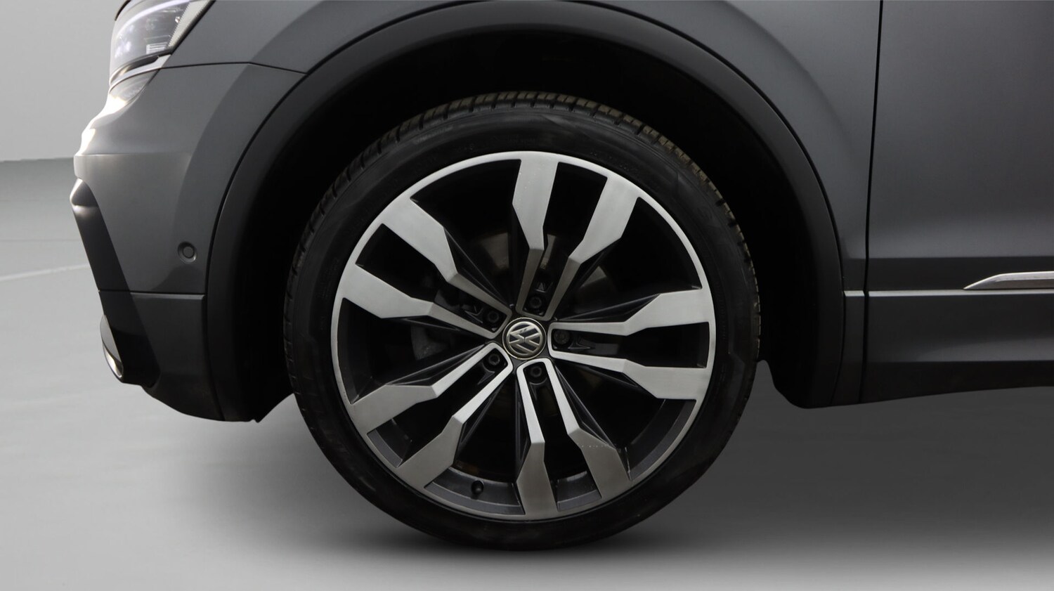 Used Volkswagen Tiguan 2020 for sale - 77248070: Photo 18