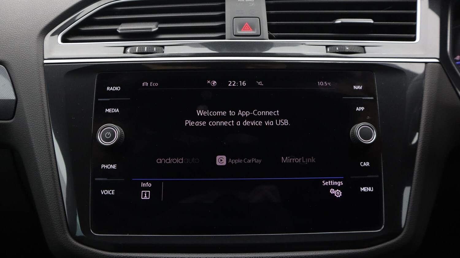 Used Volkswagen Tiguan 2020 for sale - 77248070: Photo 28