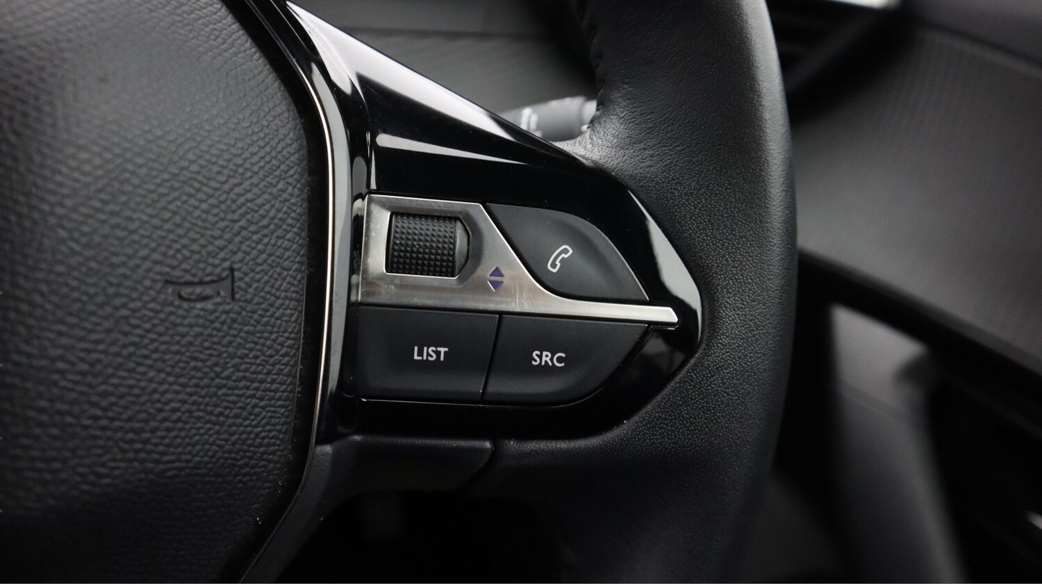 Used Peugeot 2008 2023 for sale - 77721037: Photo 22