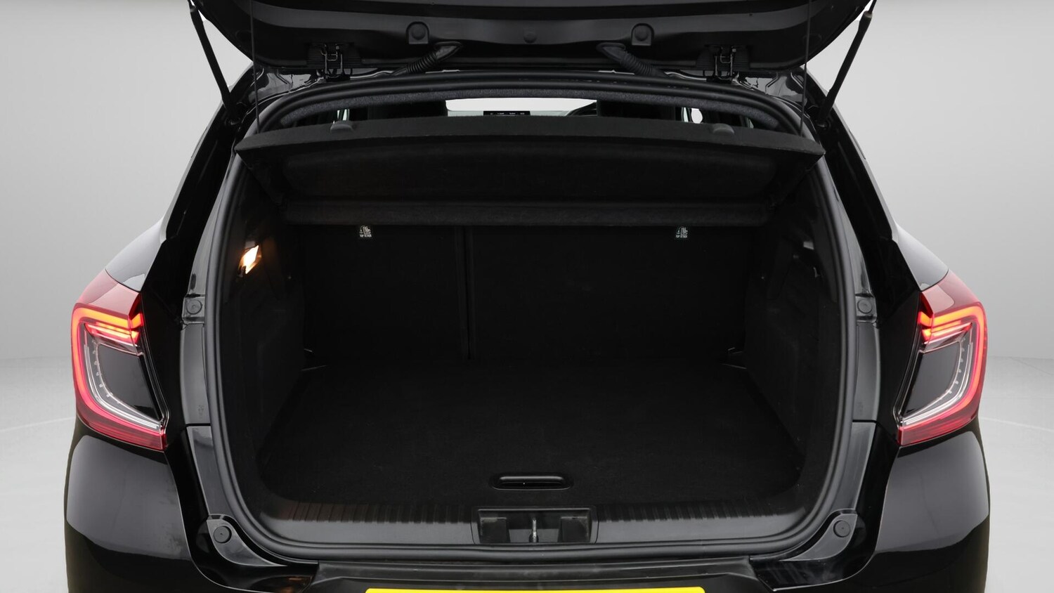 Used Renault Captur 2023 for sale - 76042187: Photo 18