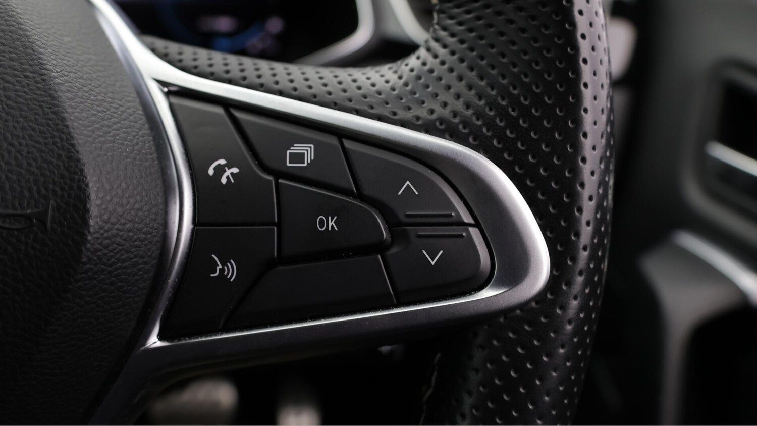 Used Renault Captur 2023 for sale - 76042187: Photo 24