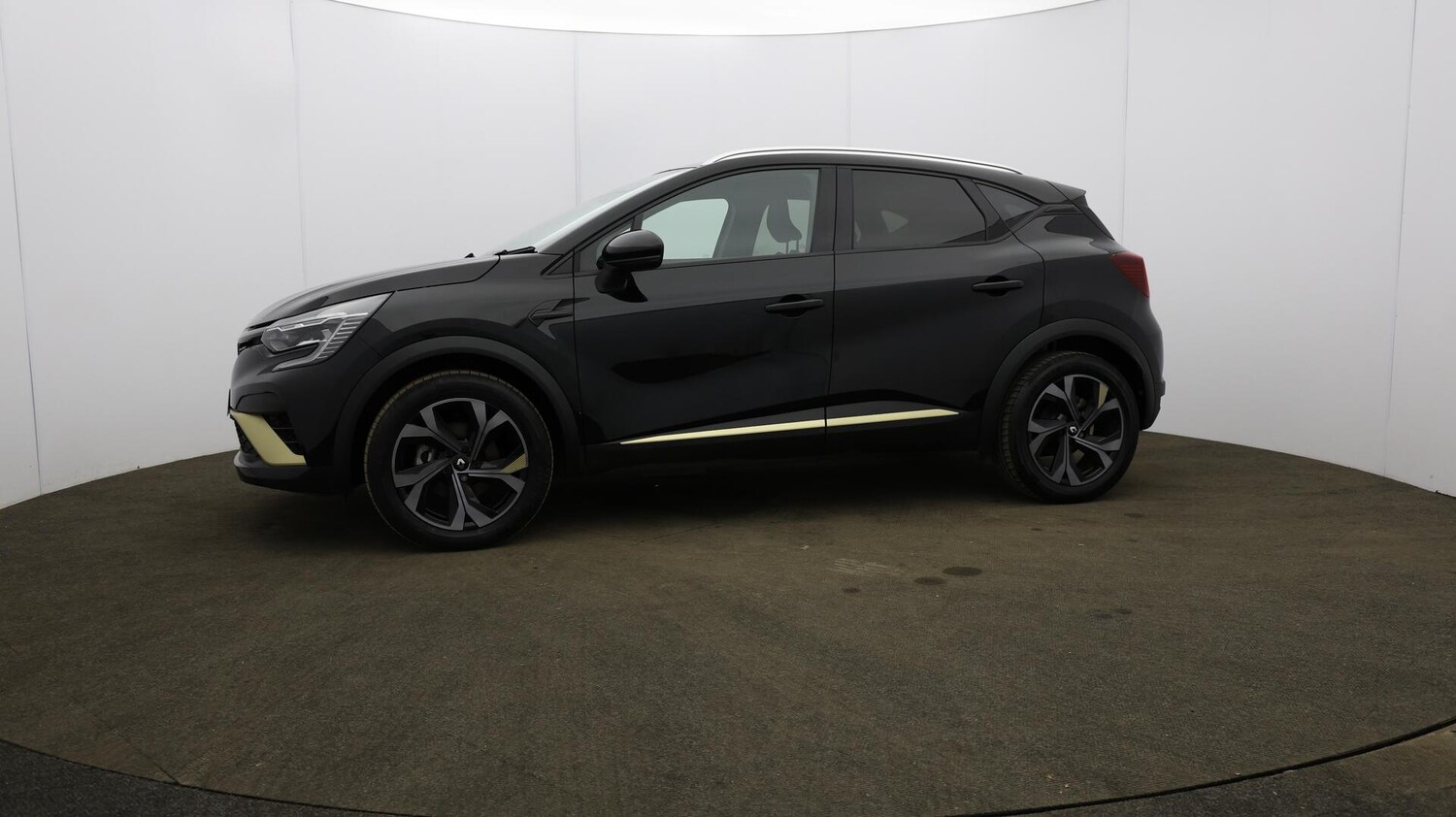 Used Renault Captur 2023 for sale - 76042187: Photo 36