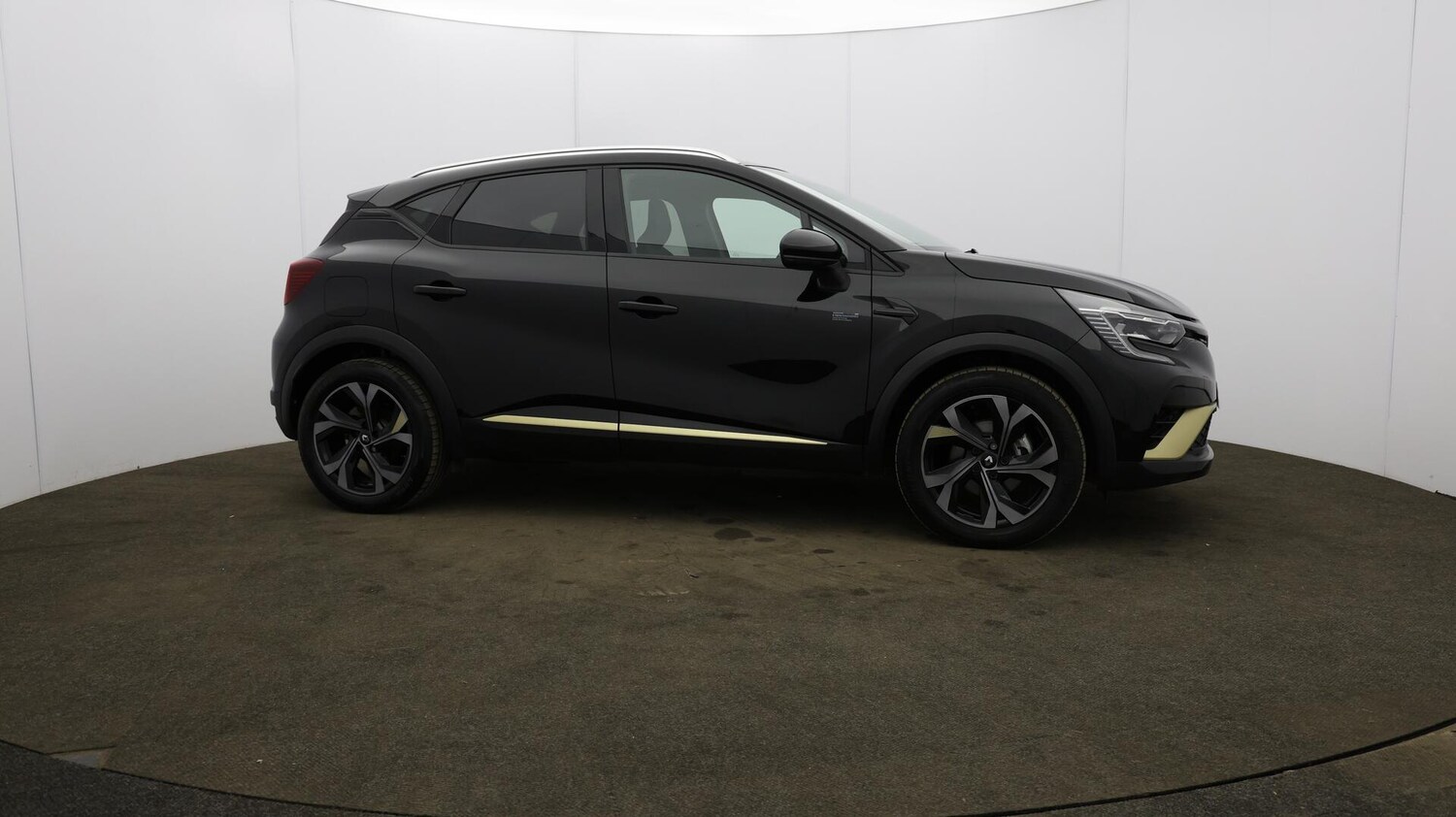Used Renault Captur 2023 for sale - 76042187: Photo 53