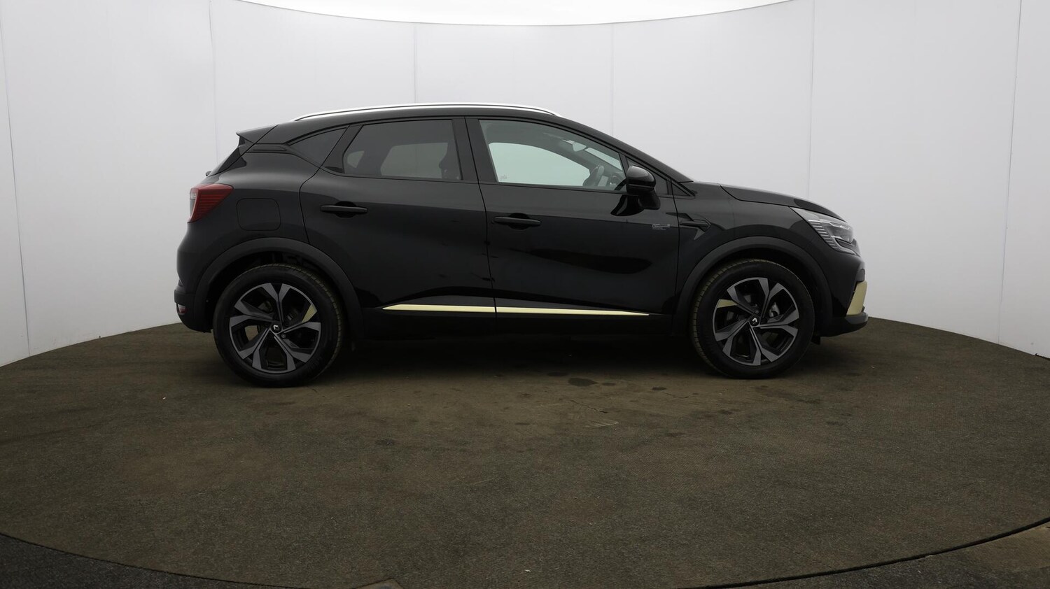 Used Renault Captur 2023 for sale - 76042187: Photo 55