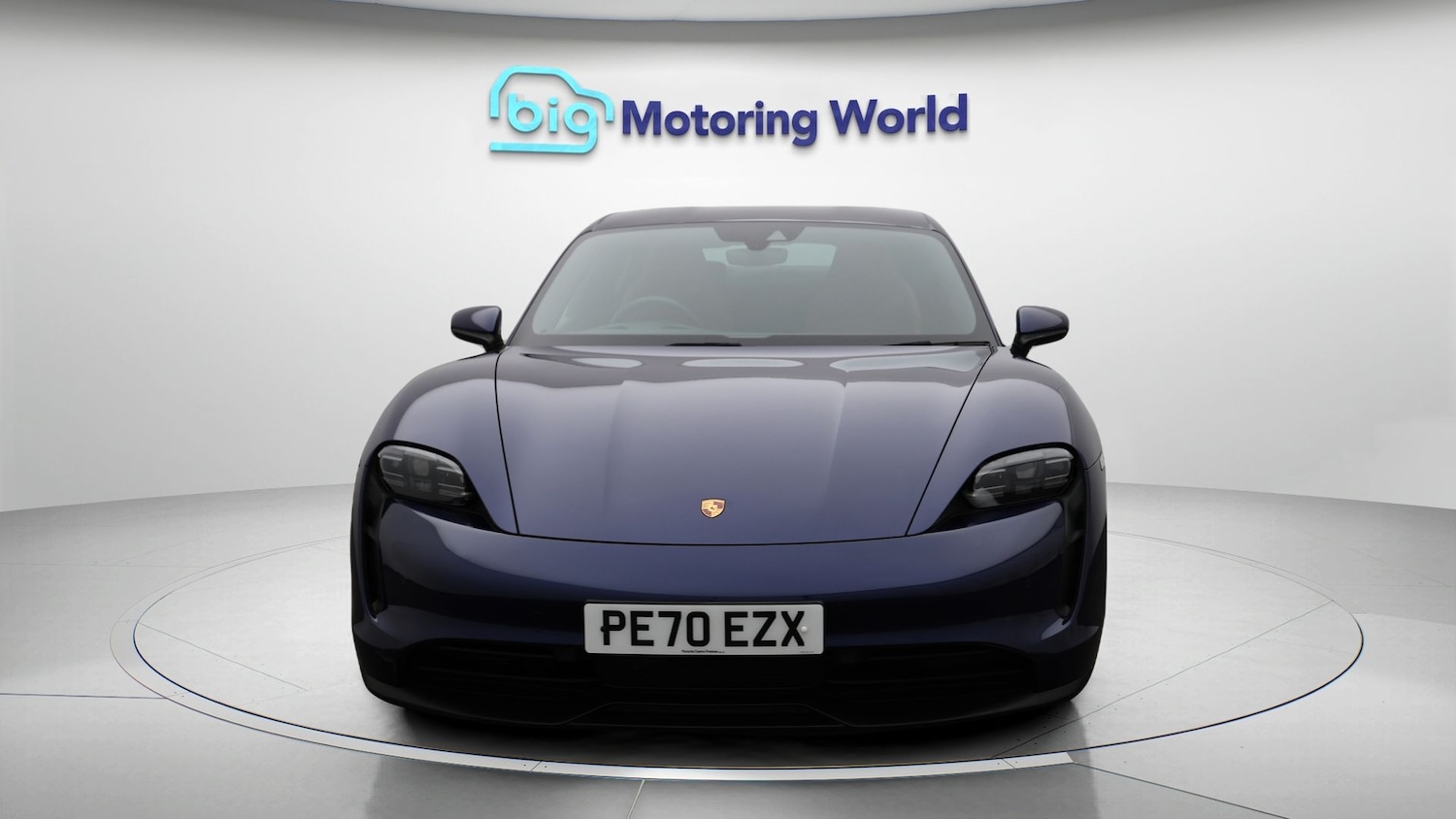 Used Porsche Taycan 2020 for sale - 77220390: Photo 2