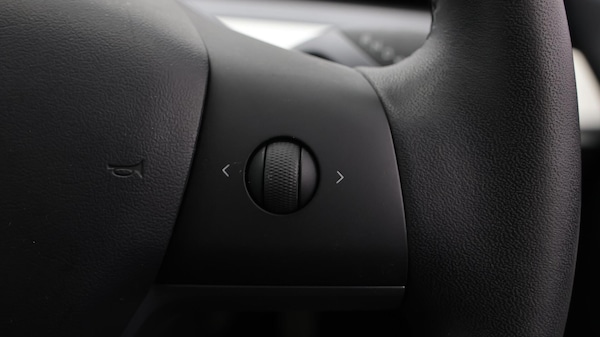 Used Tesla Model 3 2020 for sale - 76215371: Photo 24