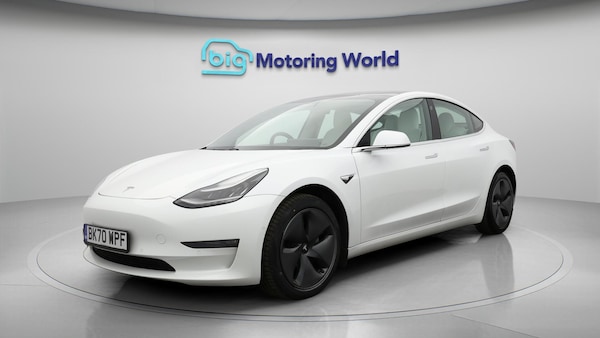 Used Tesla Model 3 2020 for sale - 76215371: Photo 4