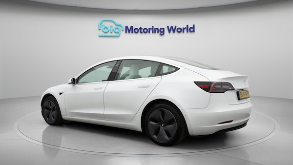 Used Tesla Model 3 2020 for sale - 76215371: Photo 6