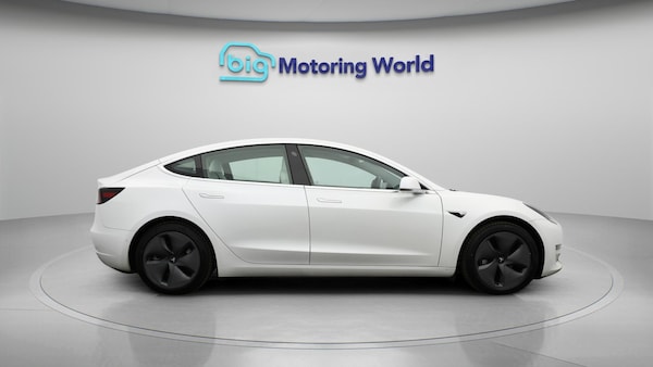 Used Tesla Model 3 2020 for sale - 76215371: Photo 9