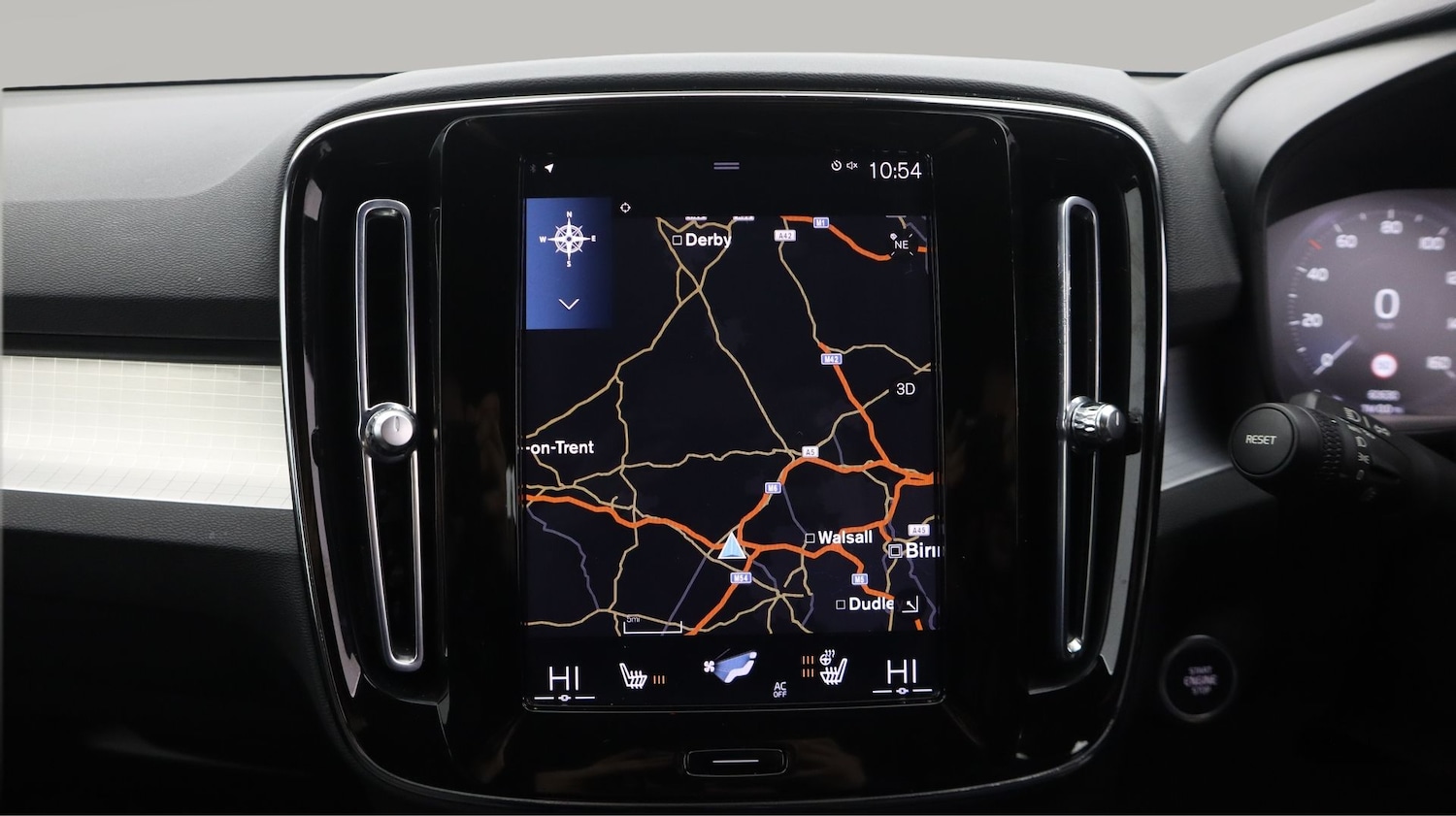 Used Volvo XC40 2023 for sale - 77777497: Photo 11