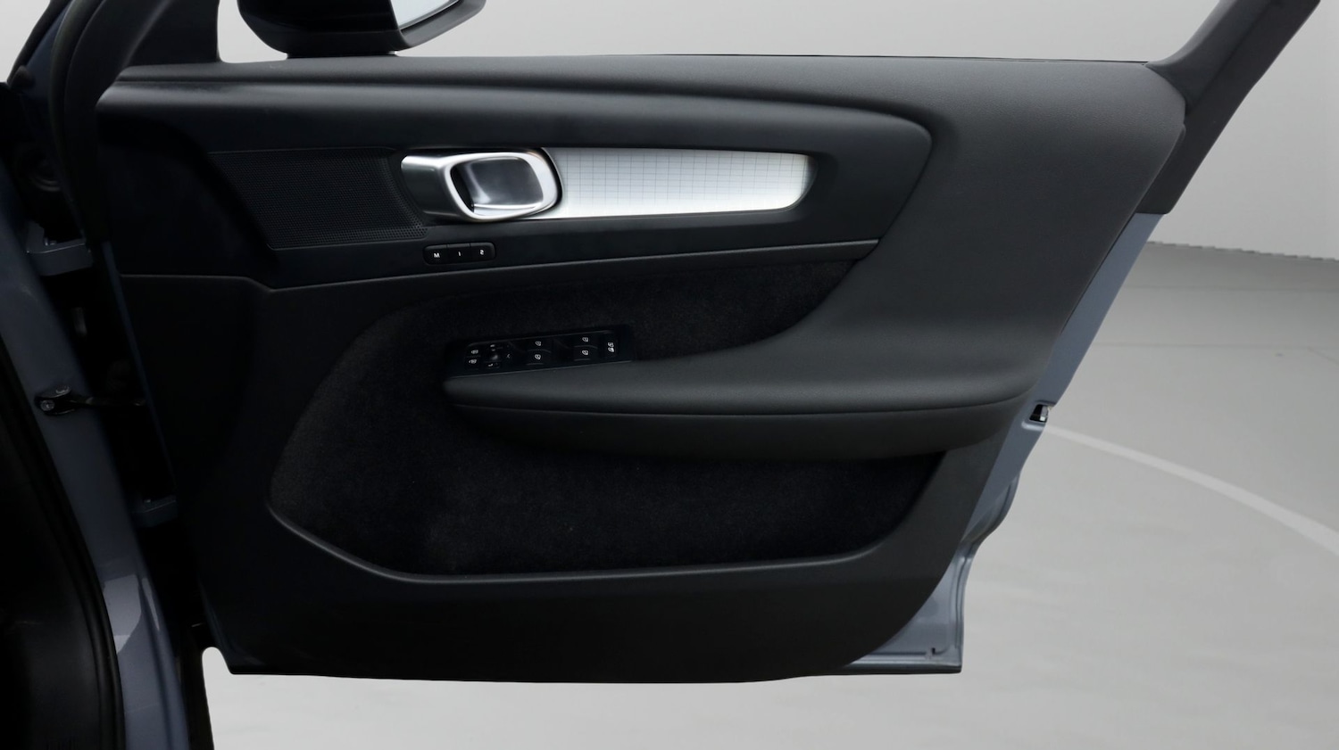 Used Volvo XC40 2023 for sale - 77777497: Photo 15