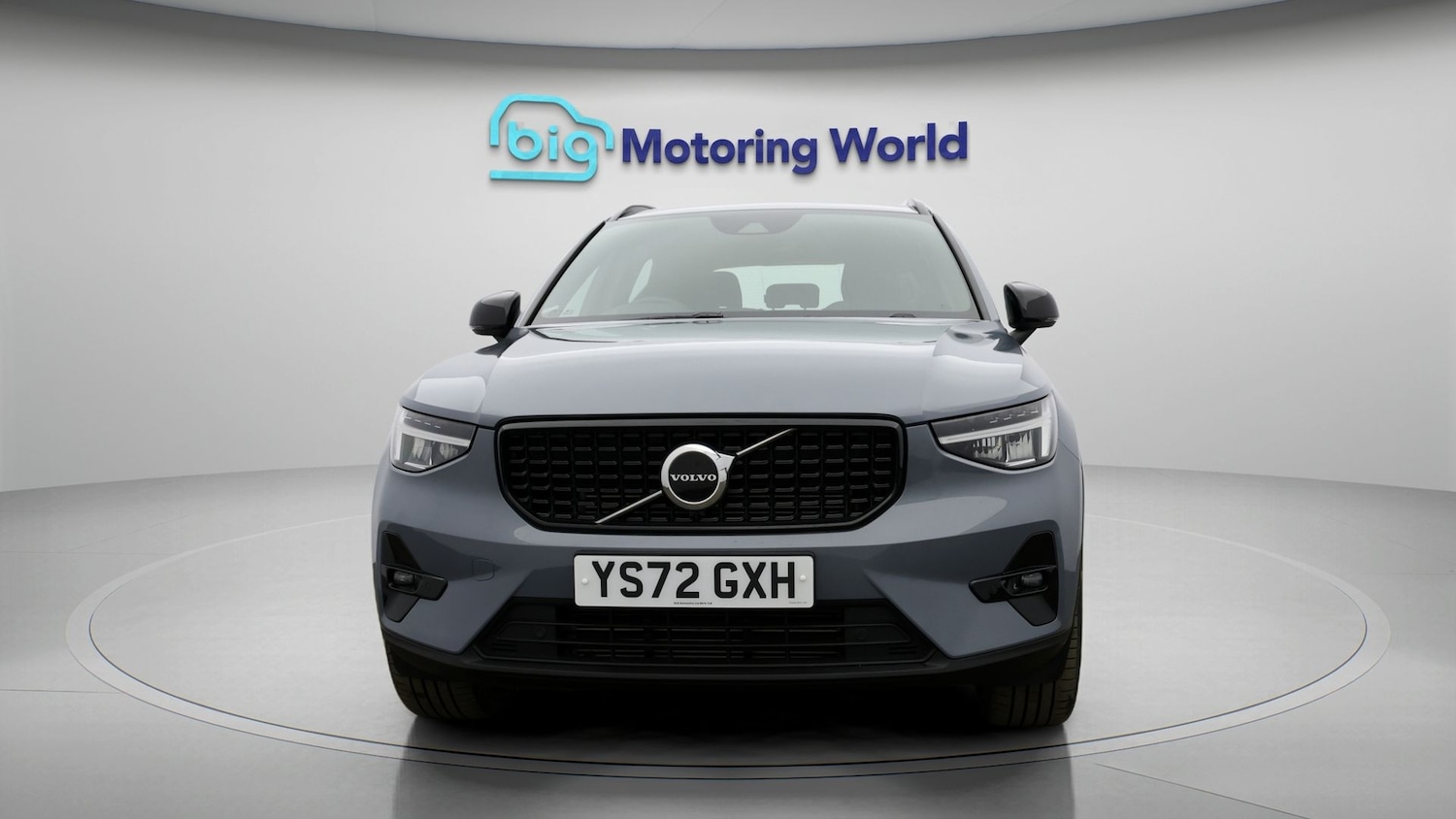 Used Volvo XC40 2023 for sale - 77777497: Photo 2