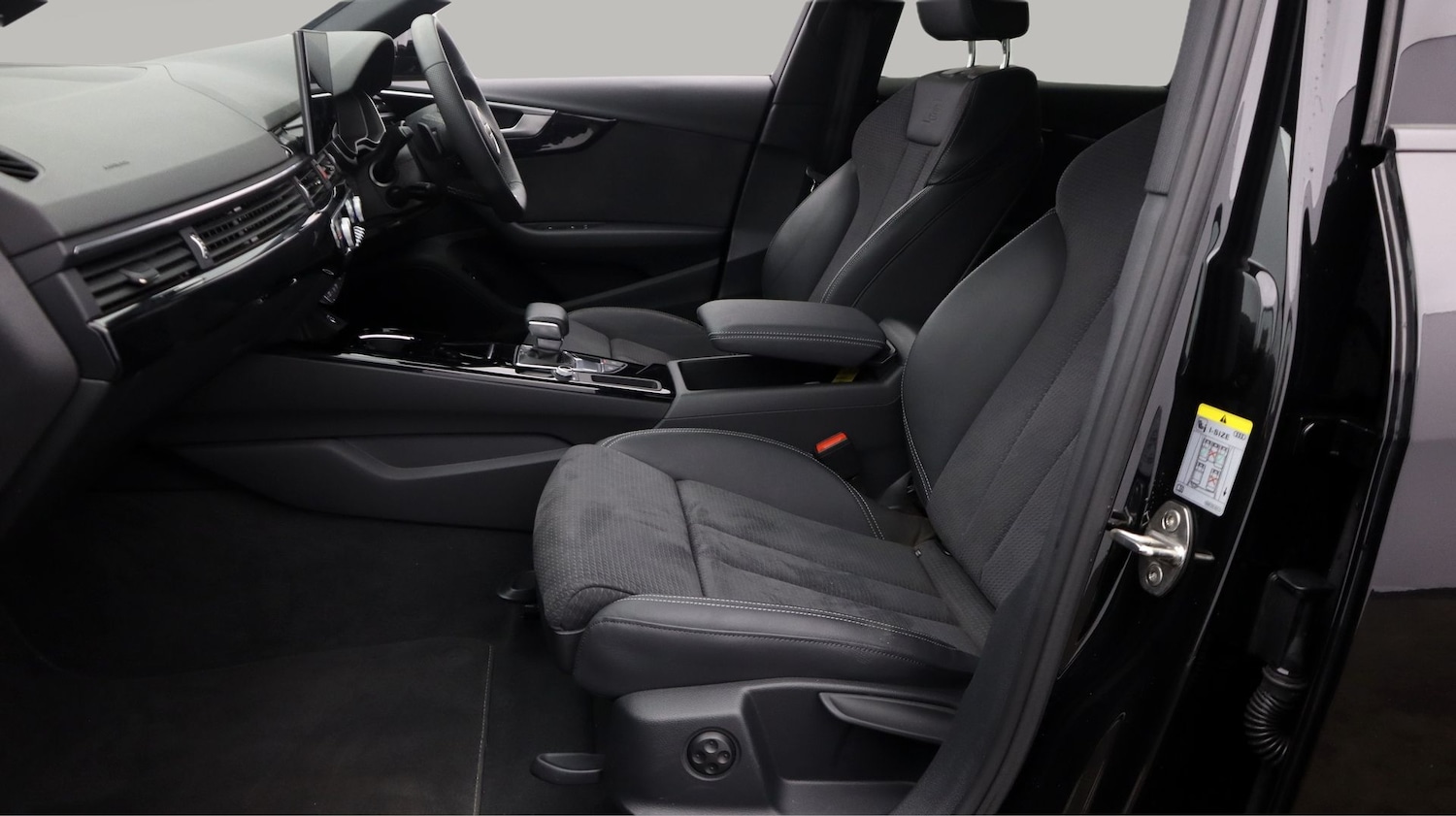 Used Audi A4 2023 for sale - 77181470: Photo 14