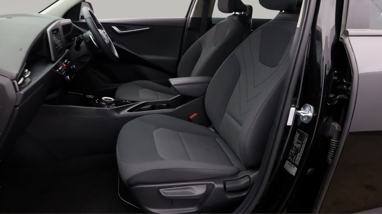 Used Kia Niro 2023 for sale - 77436258: Photo 14