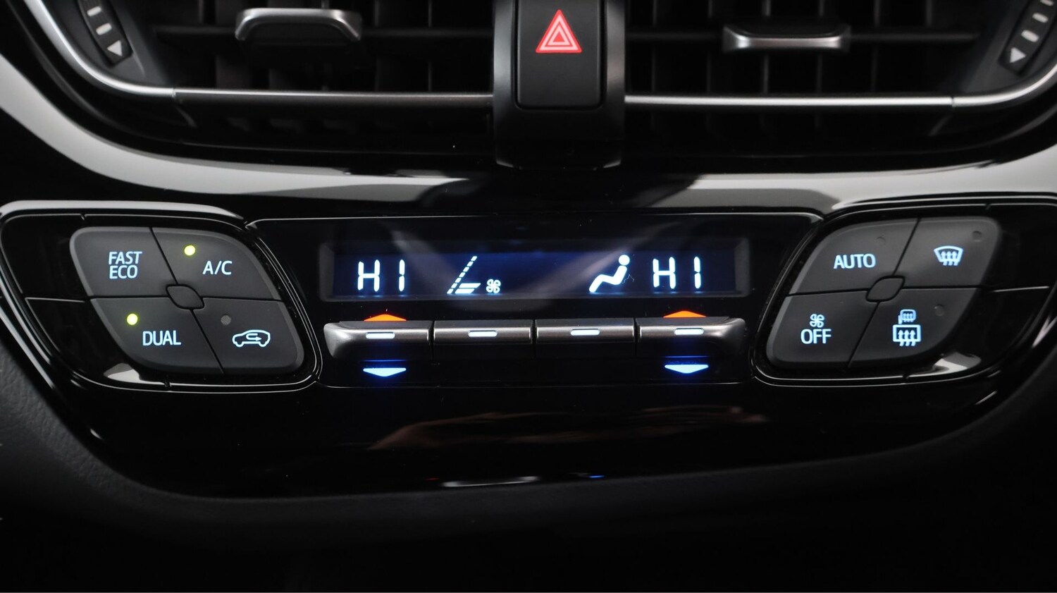 Used Toyota C-HR 2022 for sale - 77282389: Photo 11