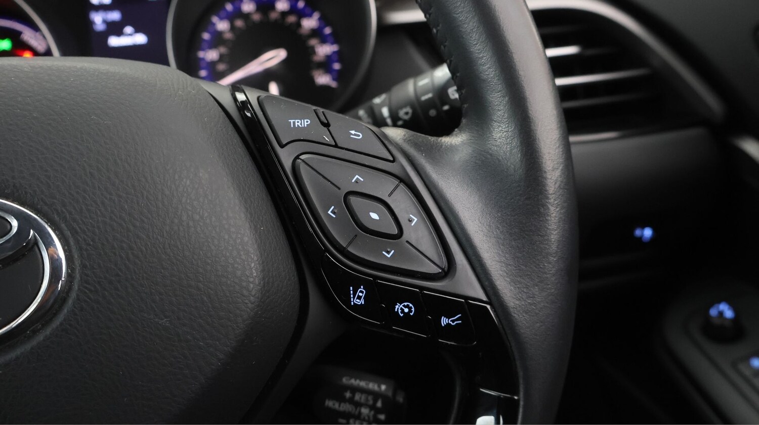 Used Toyota C-HR 2022 for sale - 77282389: Photo 19