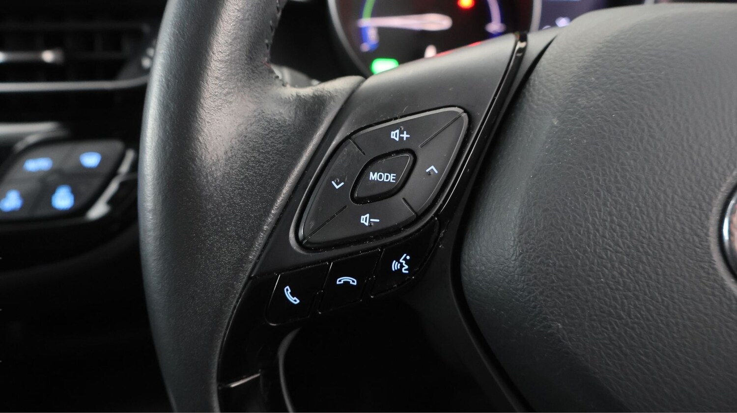 Used Toyota C-HR 2022 for sale - 77282389: Photo 21