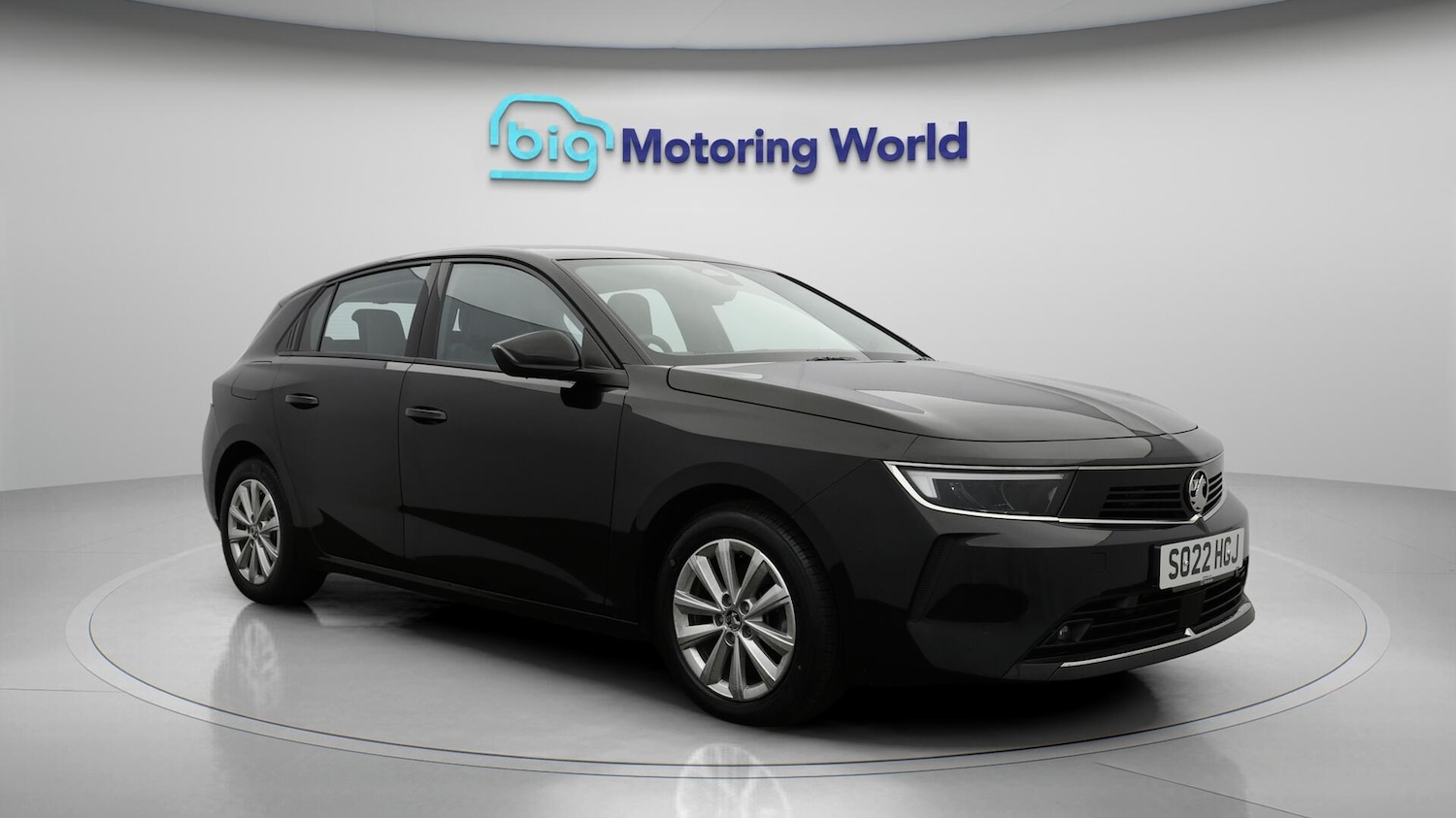 Used Vauxhall Astra 2022 for sale - 76167149: Photo 2