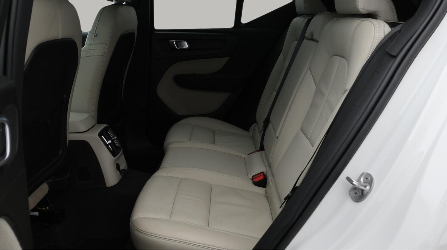 Used Volvo XC40 2022 for sale - 76700827: Photo 17