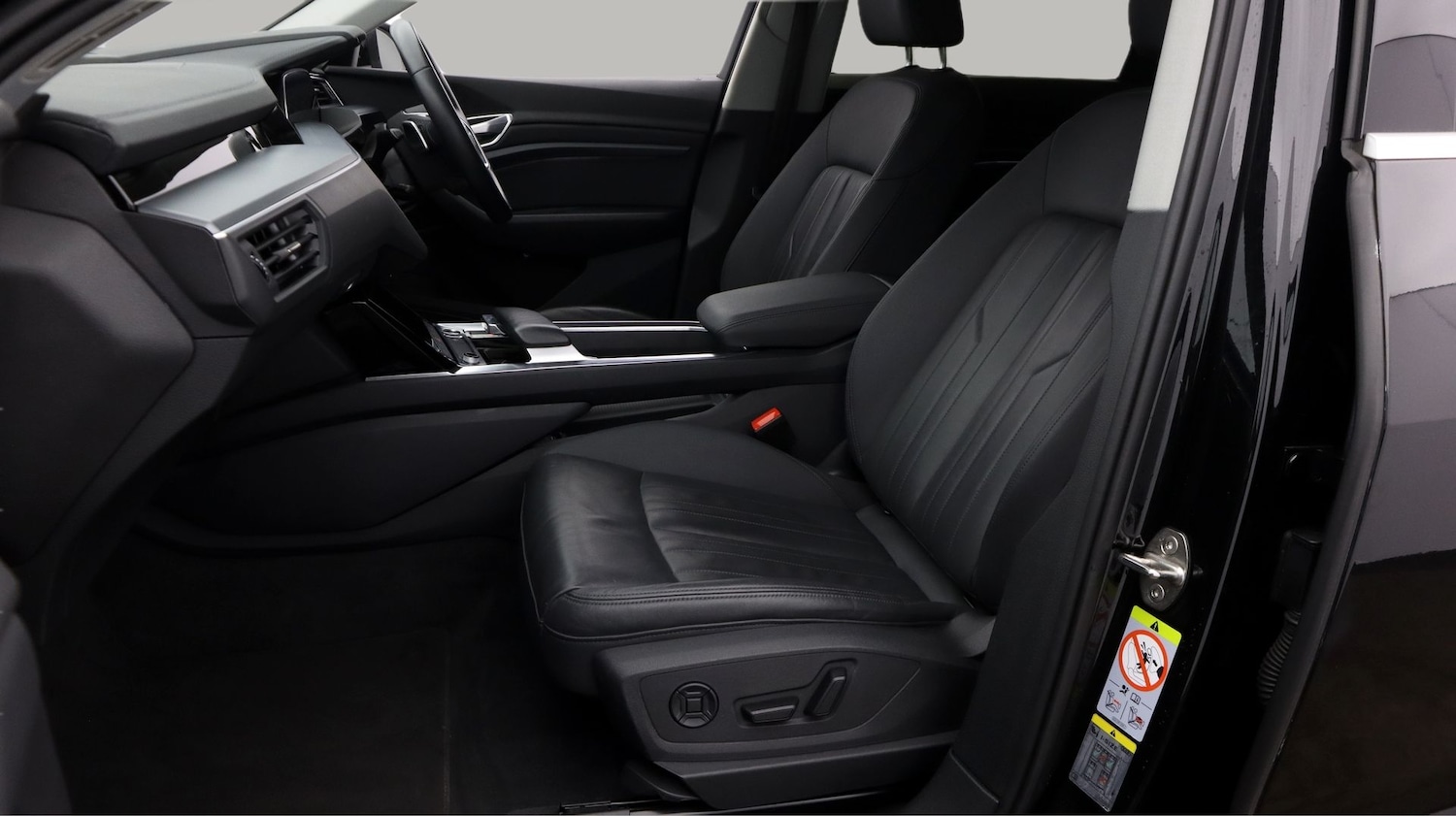 Used Audi e-tron 2022 for sale - 77490565: Photo 14