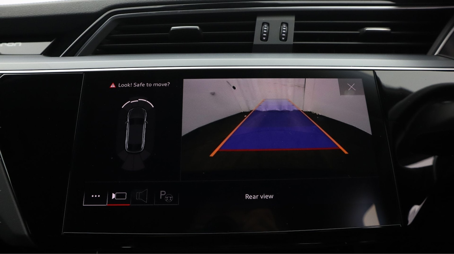 Used Audi e-tron 2022 for sale - 77490565: Photo 26