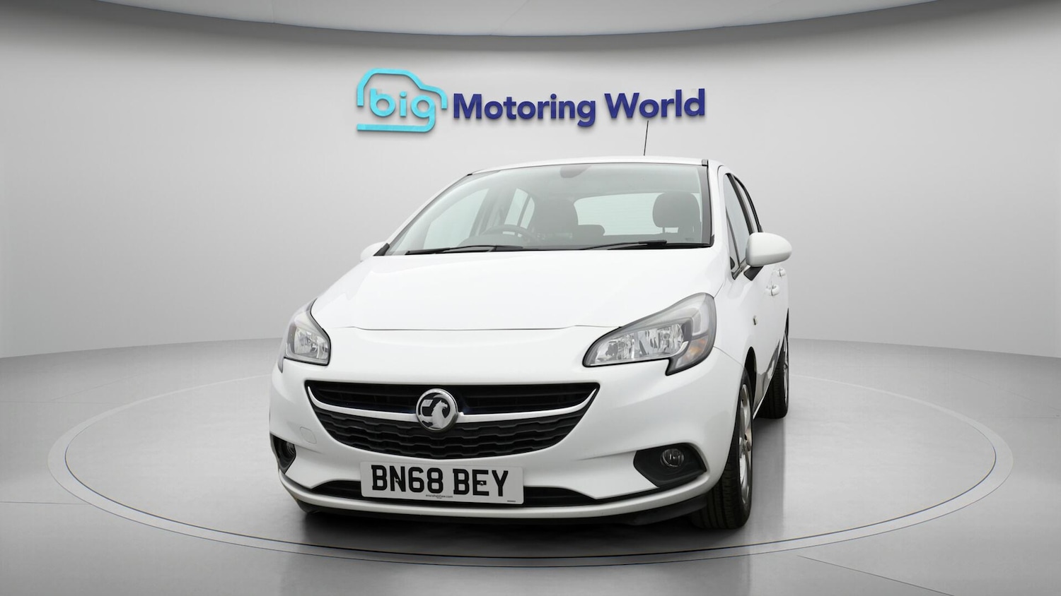 Used Vauxhall Corsa 2018 for sale - 76380785: Photo 2
