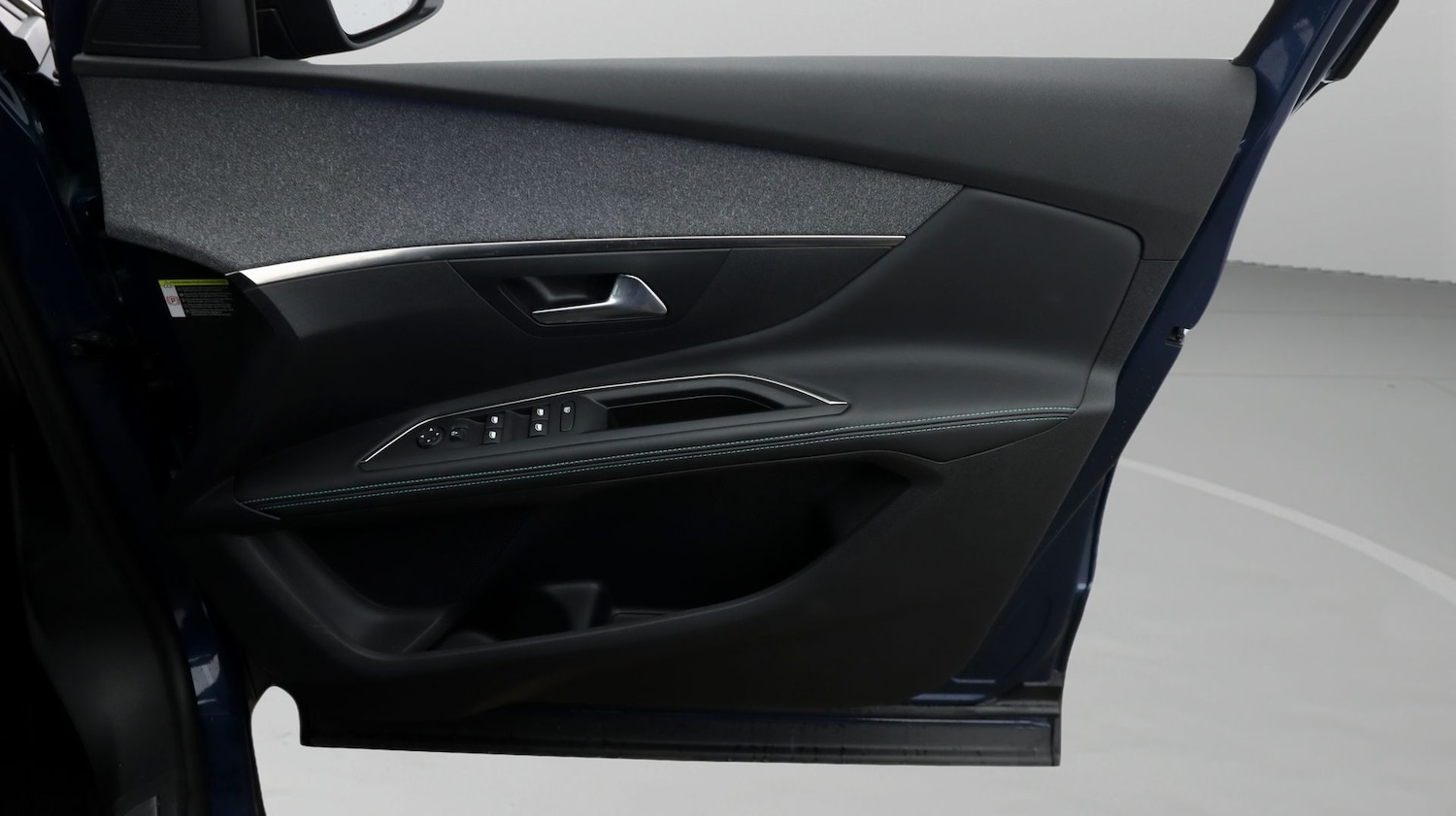 Used Peugeot 5008 2023 for sale - 77954402: Photo 15