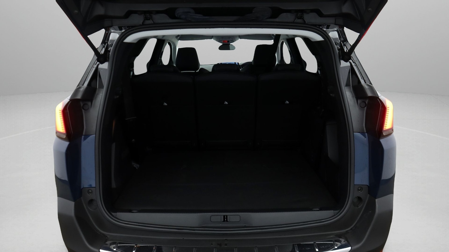 Used Peugeot 5008 2023 for sale - 77954402: Photo 17