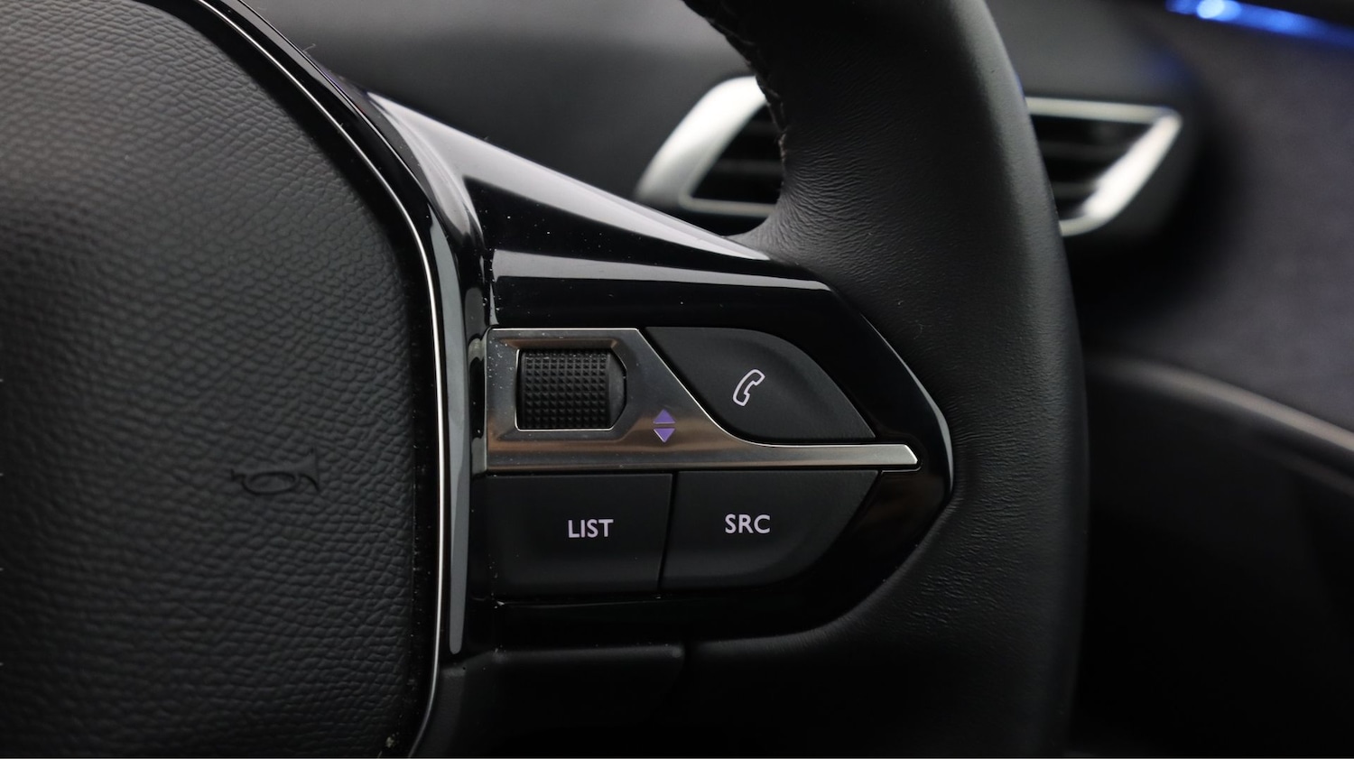 Used Peugeot 5008 2023 for sale - 77954402: Photo 24