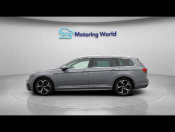 Used Volkswagen Passat 2022 for sale - 74811203: Photo