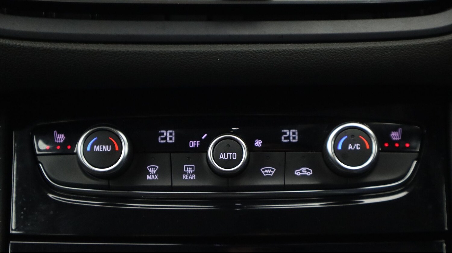 Used Vauxhall Grandland 2024 for sale - 77749672: Photo 12