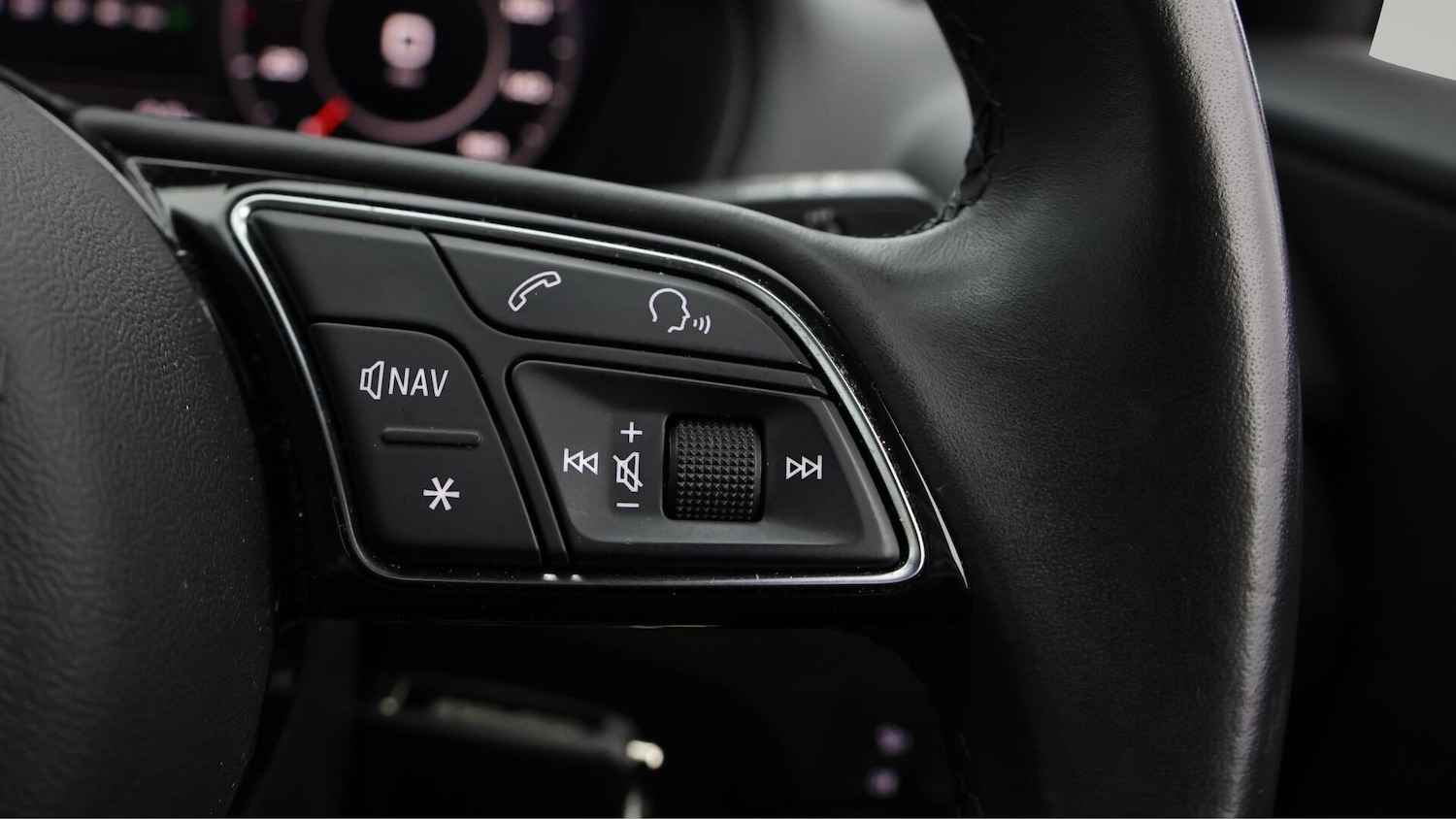 Used Audi Q2 2021 for sale - 76431793: Photo 25