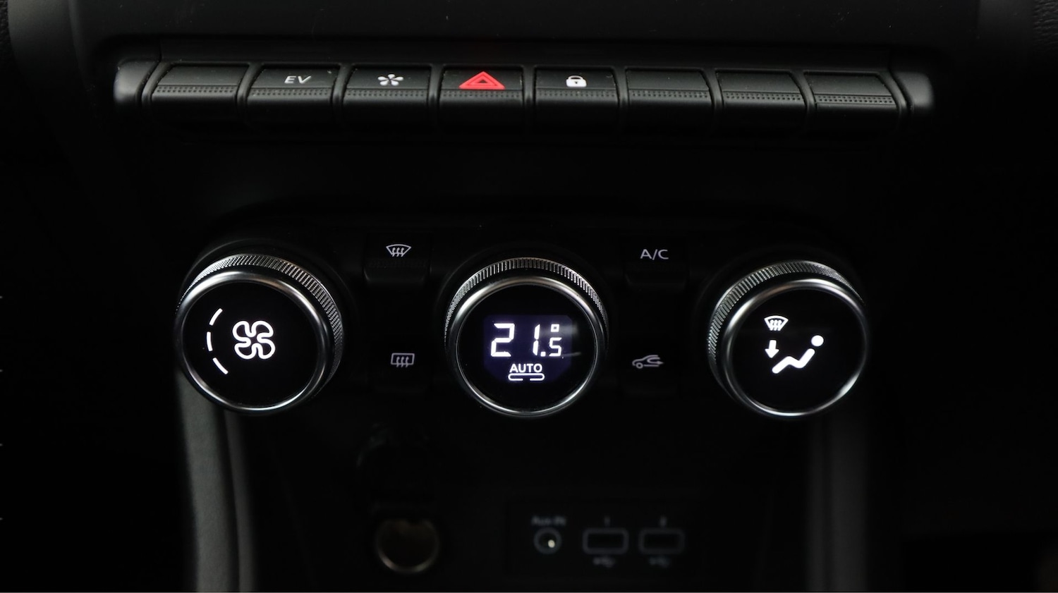 Used Renault Captur 2023 for sale - 78155625: Photo 12