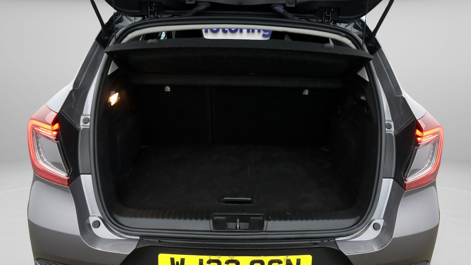 Used Renault Captur 2023 for sale - 78155625: Photo 17