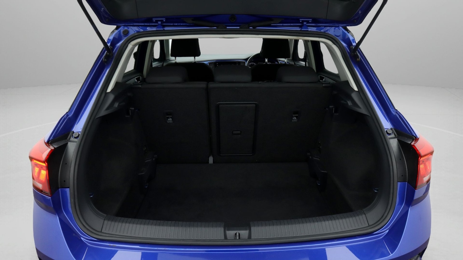 Used Volkswagen T-Roc 2018 for sale - 77946921: Photo 17