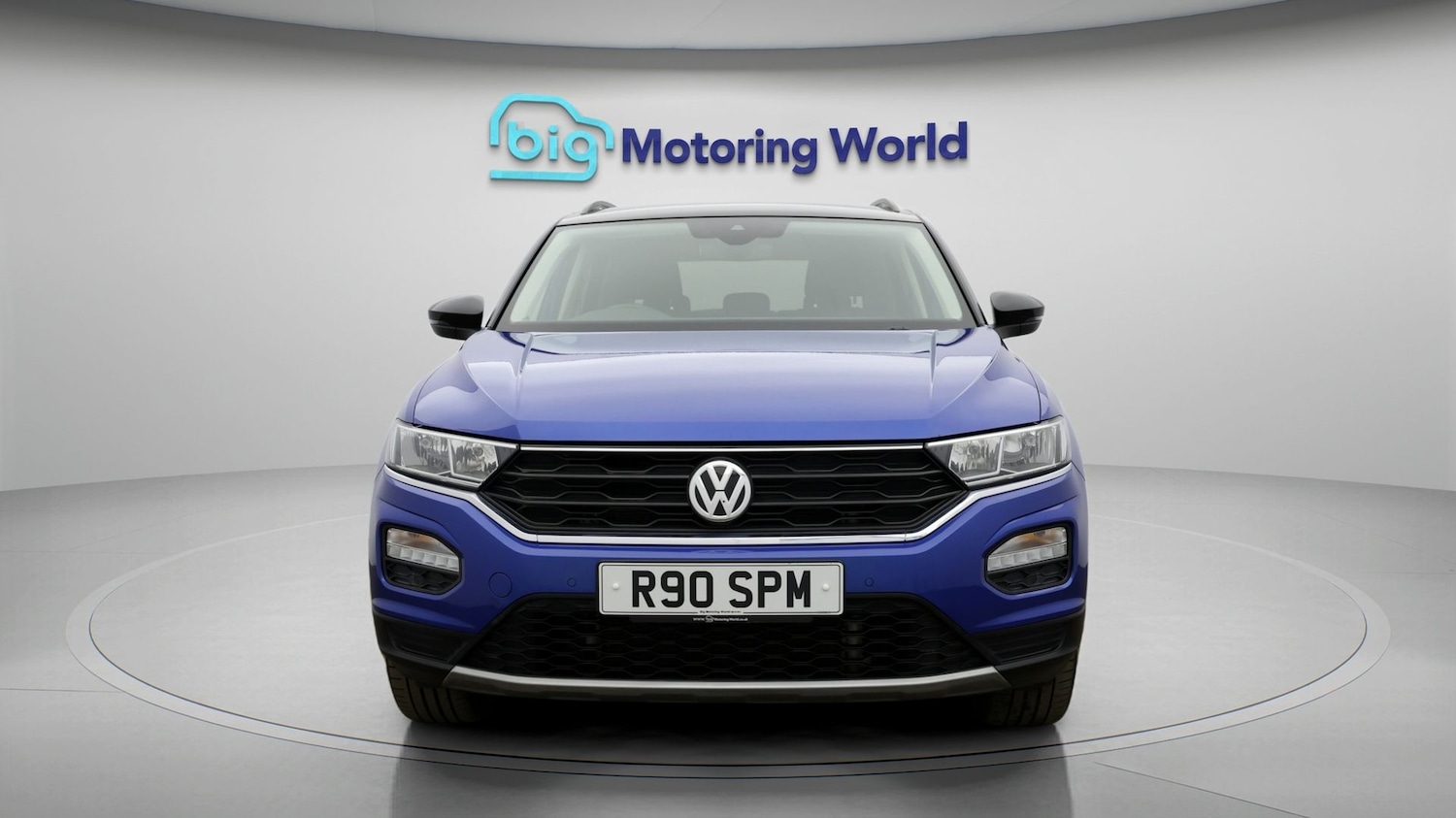 Used Volkswagen T-Roc 2018 for sale - 77946921: Photo 2