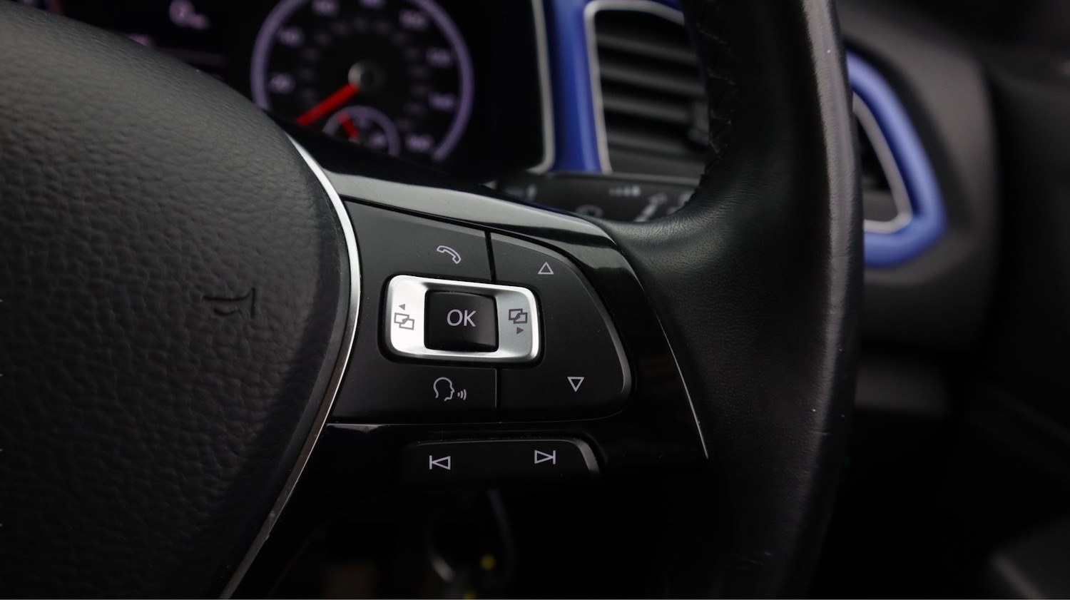 Used Volkswagen T-Roc 2018 for sale - 77946921: Photo 22