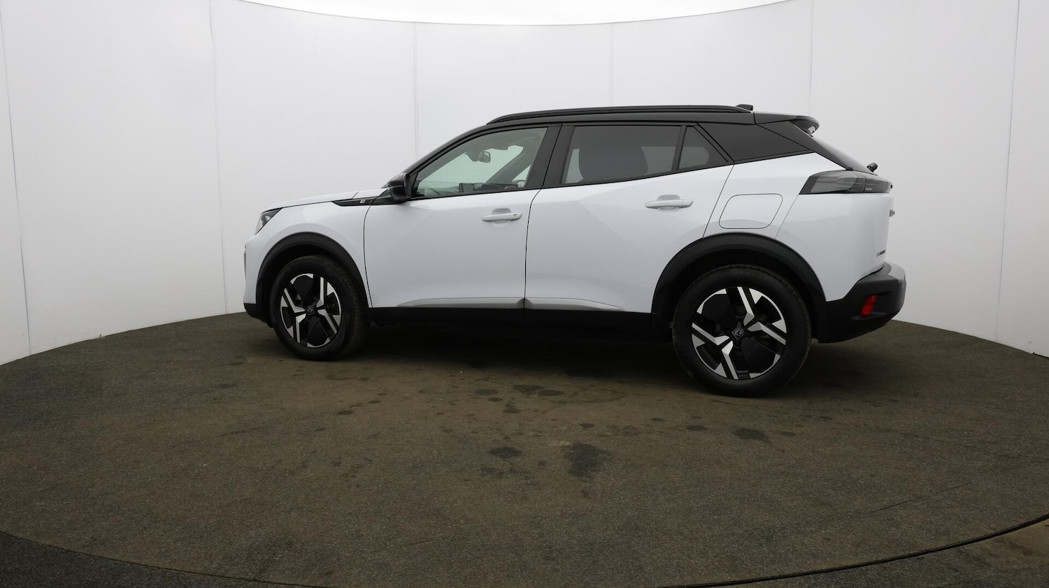 Used Peugeot E-2008 2024 for sale - 76137786: Photo 66